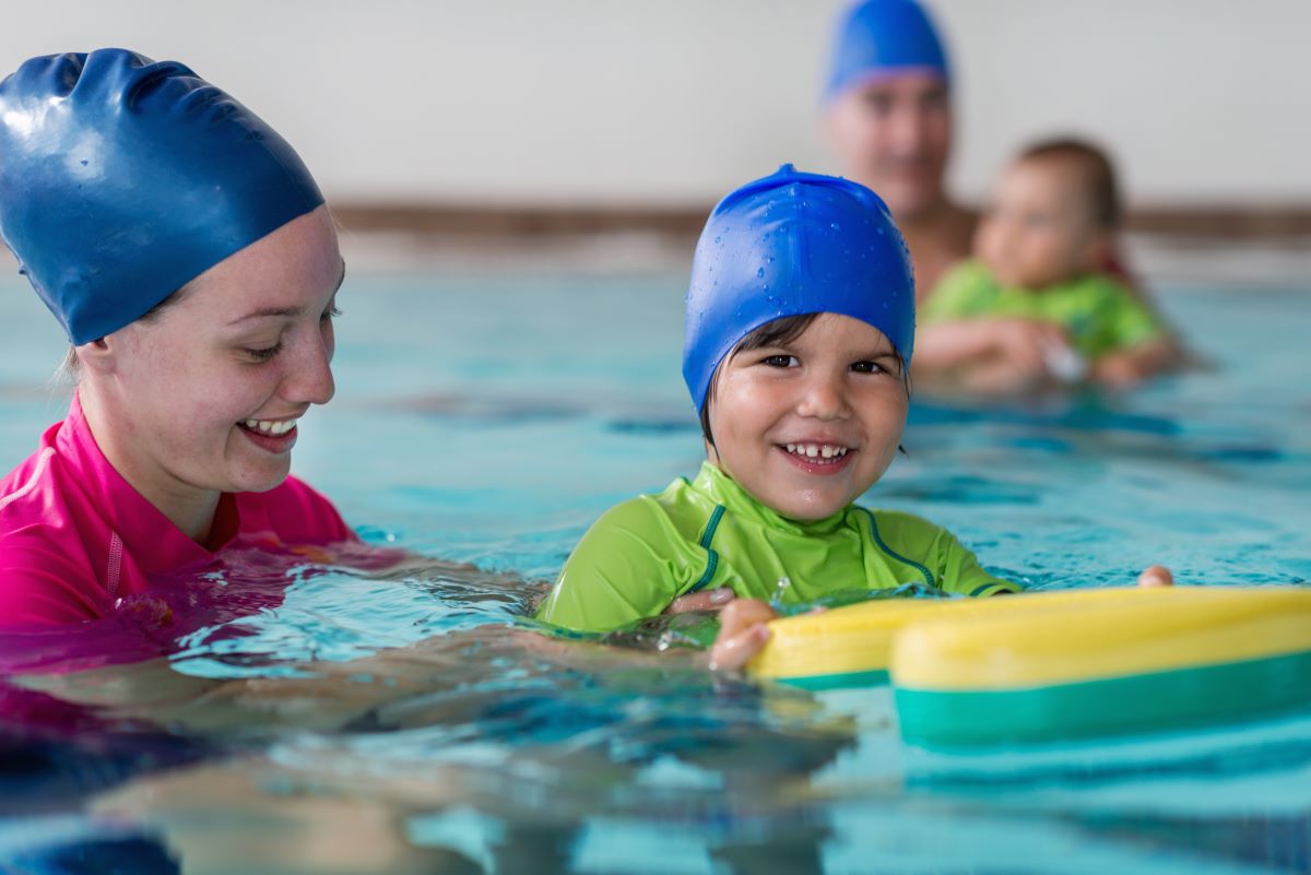 Schwimmen lernen in Wittenberg — Das richtige Alter und die 